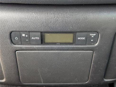 Used 2023 Nissan Armada SL w/ Midnight Edition Package image 17