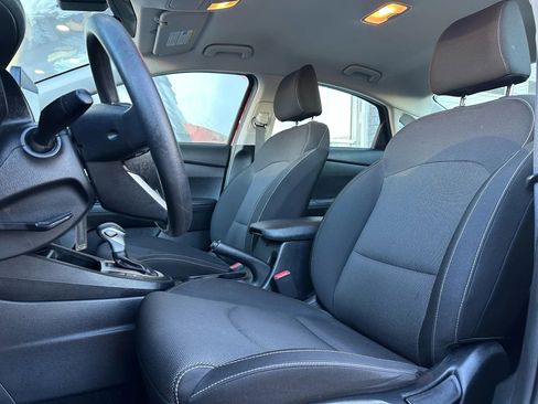 Used 2024 Kia Forte LXS image 10