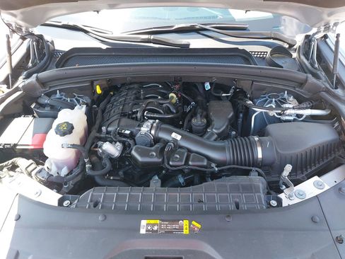 Used 2024 Jeep Grand Cherokee Limited image 32