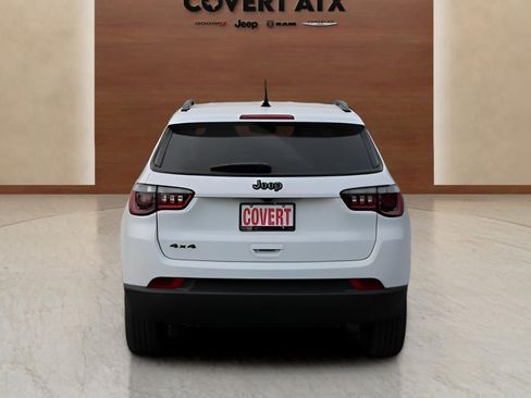New 2026 Jeep Compass Latitude image 4
