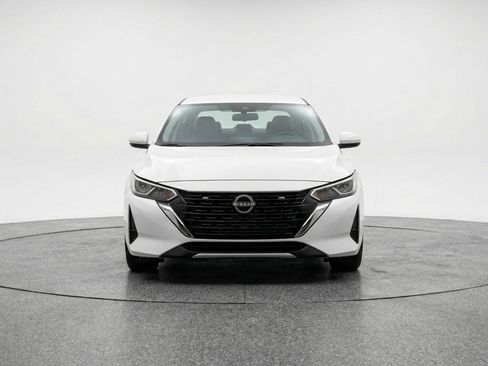 Used 2025 Nissan Sentra SV FWD image 1