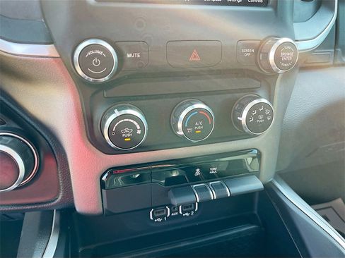 Used 2020 RAM 1500 Lone Star image 15