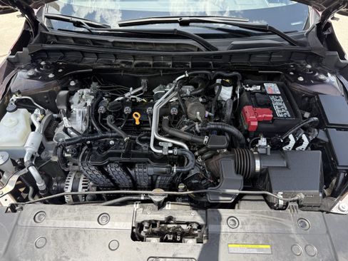 Used 2025 Nissan Altima 2.5 SV FWD image 32