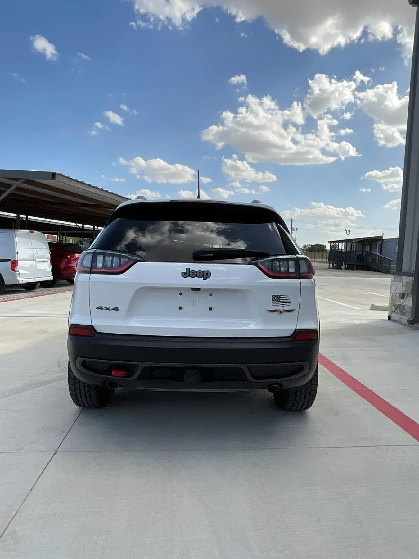 Used 2021 Jeep Cherokee Trailhawk w/ Trailer Tow Group AWD/4WD image 13