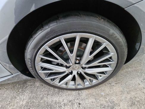 Used 2017 Lexus IS 200t image 10