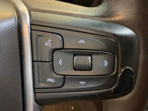 Used 2021 GMC Sierra 1500 SLT w/ SLT Convenience Package AWD/4WD image 16