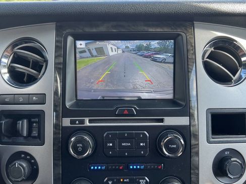 Used 2017 Ford Expedition EL Limited image 25
