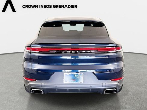 Used 2024 Porsche Cayenne Coupe image 6