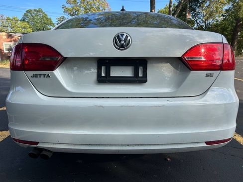 Used 2014 Volkswagen Jetta SE FWD image 4