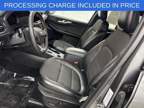 Certified 2023 Ford Escape ST-Line Select w/ Tech Pack #2 AWD/4WD image 3