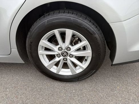Used 2025 Toyota Camry LE FWD image 19