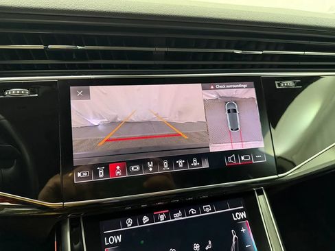 Used 2019 Audi Q8 Premium Plus AWD/4WD image 25