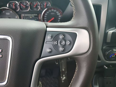 Used 2016 GMC Sierra 2500 SLT w/ Duramax Plus Package image 34