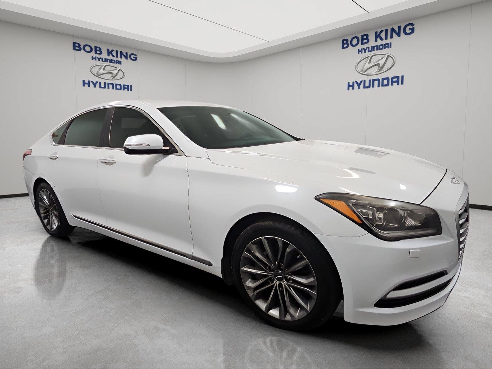 Used 2017 Genesis G80 3.8 AWD/4WD image 7