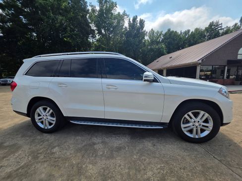 Used 2016 Mercedes-Benz GL 450 4MATIC image 4