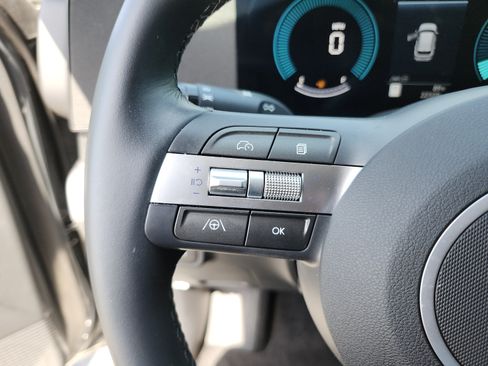 Certified 2025 Hyundai Kona SEL FWD image 14