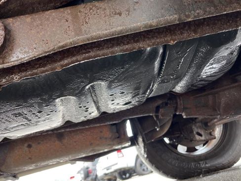 Used 2003 Chevrolet Avalanche 4x4 w/ Suspension Package, Off-Road image 24