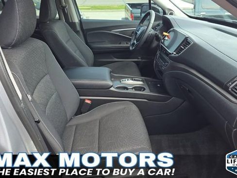 Used 2024 Honda Ridgeline Sport image 12