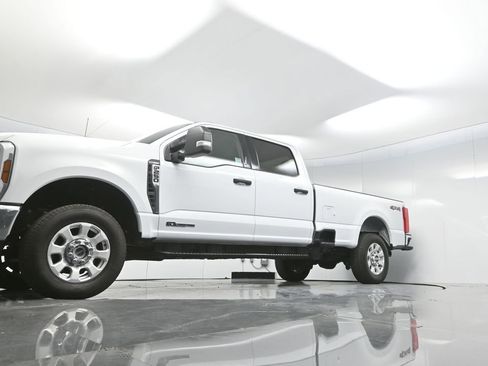 Used 2024 Ford F250 XLT image 64
