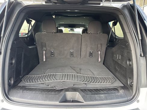 Used 2023 Chevrolet Suburban LS image 14