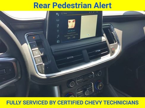 Used 2024 Chevrolet Suburban Z71 w/ Luxury Package AWD/4WD image 34