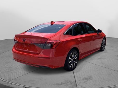 Used 2023 Honda Civic EX image 3