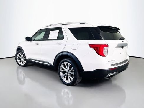 Used 2023 Ford Explorer Platinum w/ Technology Package RWD image 5