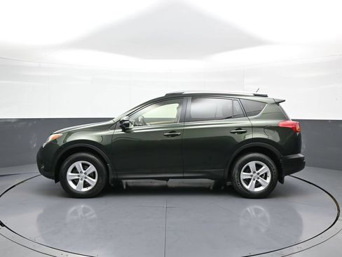 Used 2013 Toyota RAV4 XLE AWD/4WD image 9