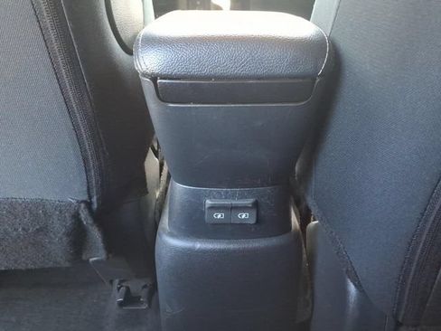 Used 2024 Nissan Kicks S FWD image 28
