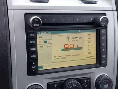 Used 2010 Mercury Mariner Premier image 15