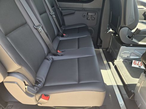 Used 2025 Mercedes-Benz Sprinter 2500 image 20