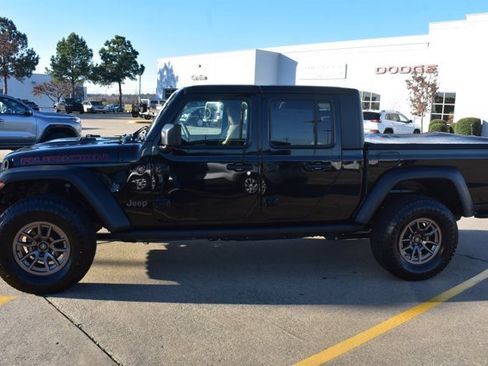 Used 2023 Jeep Gladiator Rubicon w/ LED Lighting Group image 9