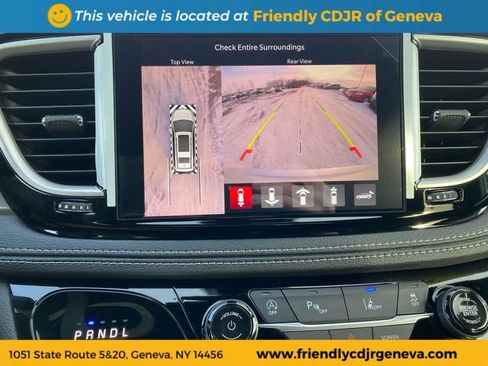 New 2026 Chrysler Pacifica Select AWD/4WD image 18