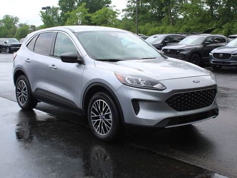 Used 2022 Ford Escape SE w/ Convenience Package FWD image 1
