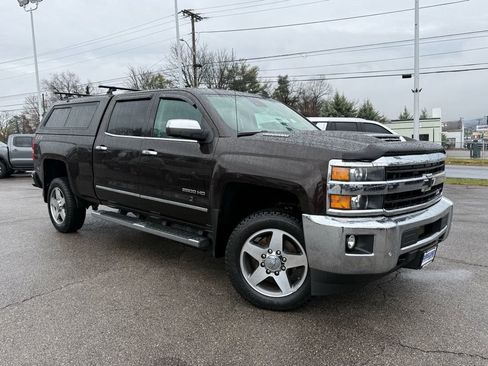 Used 2018 Chevrolet Silverado 2500 LTZ w/ Duramax Plus Package image 2