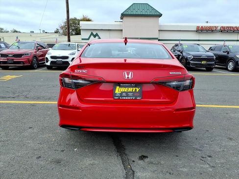 Used 2023 Honda Civic Touring image 5