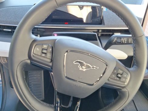 Certified 2023 Ford Mustang Mach-E Premium image 10