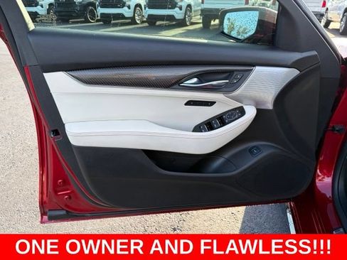 Used 2023 Cadillac CT5 V w/ Premium Package RWD image 12