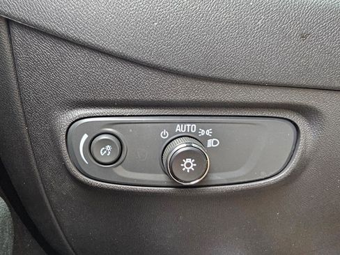 Used 2024 Chevrolet Equinox LT image 27