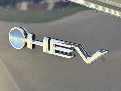 New 2026 Toyota Highlander Platinum AWD/4WD image 10