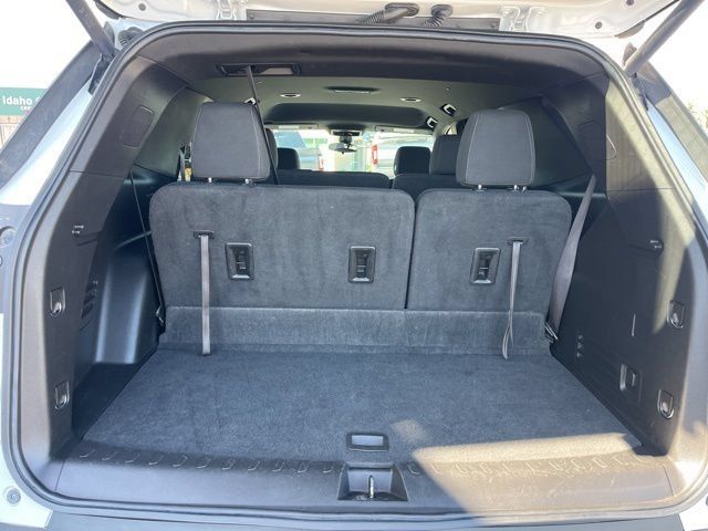 Used 2023 Chevrolet Traverse LT AWD/4WD image 33