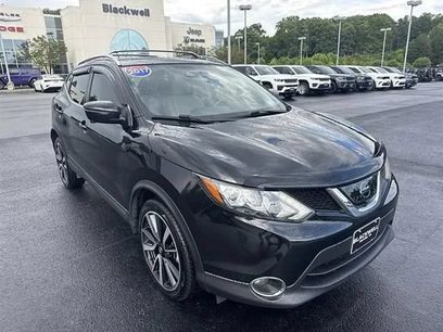 Used 2017 Nissan Rogue Sport SL w/ SL Premium Package