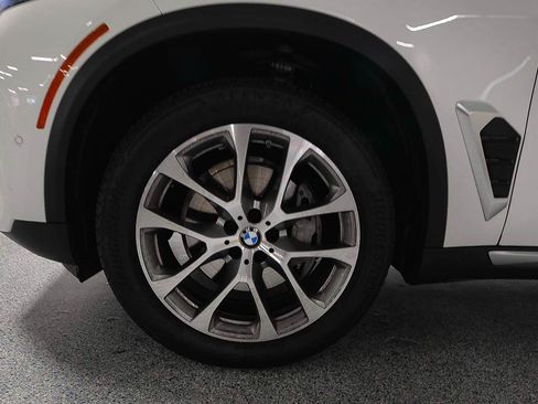 Used 2024 BMW X5 sDrive40i w/ Parking Assistance Package RWD image 5
