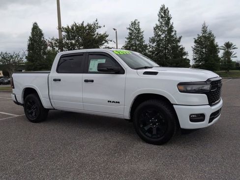 Used 2025 RAM 1500 Big Horn AWD/4WD image 2