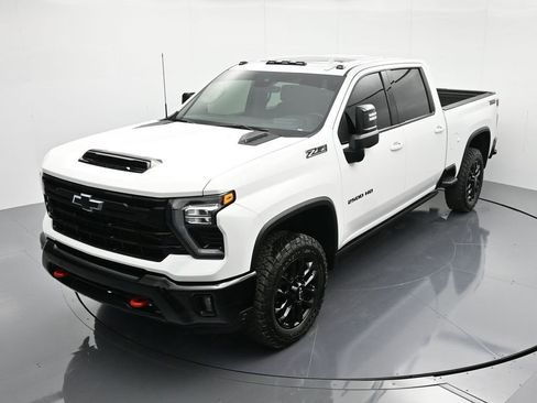 Certified 2025 Chevrolet Silverado 2500 LTZ w/ LTZ Plus Package image 26