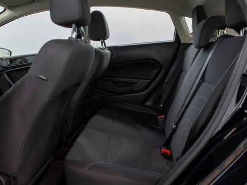 Used 2018 Ford Fiesta SE image 6