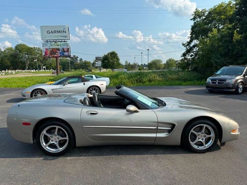 Used 1999 Chevrolet Corvette Convertible w/ Performance Handling Pkg RWD image 7