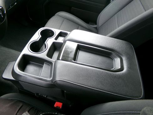 Used 2022 Chevrolet Silverado 1500 LT AWD/4WD image 29