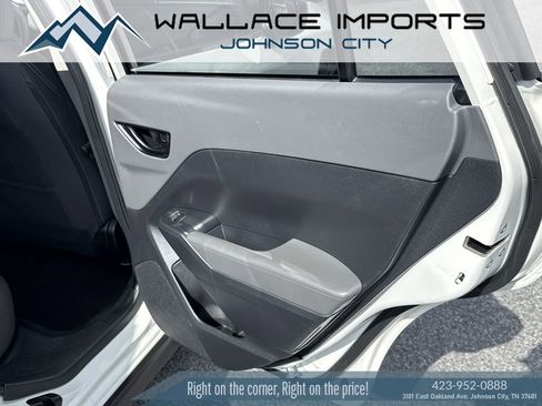 Used 2024 Subaru Crosstrek 2.0i AWD/4WD image 37