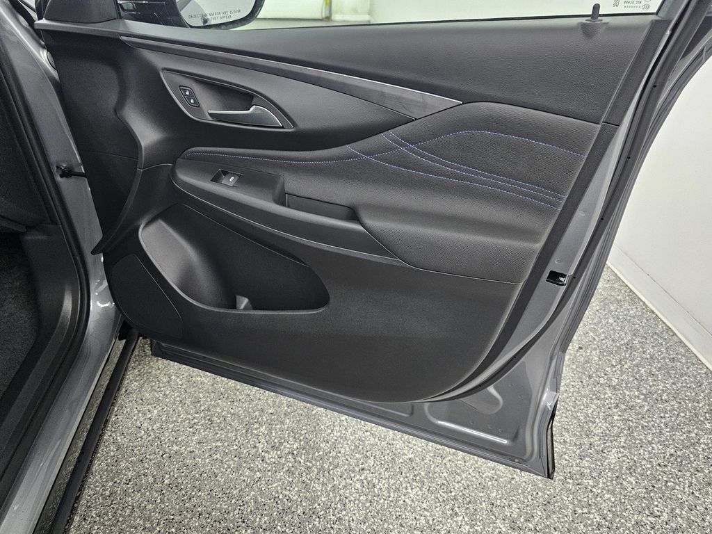 New 2026 Buick Envista Sport Touring w/ Convenience I Package FWD image 24